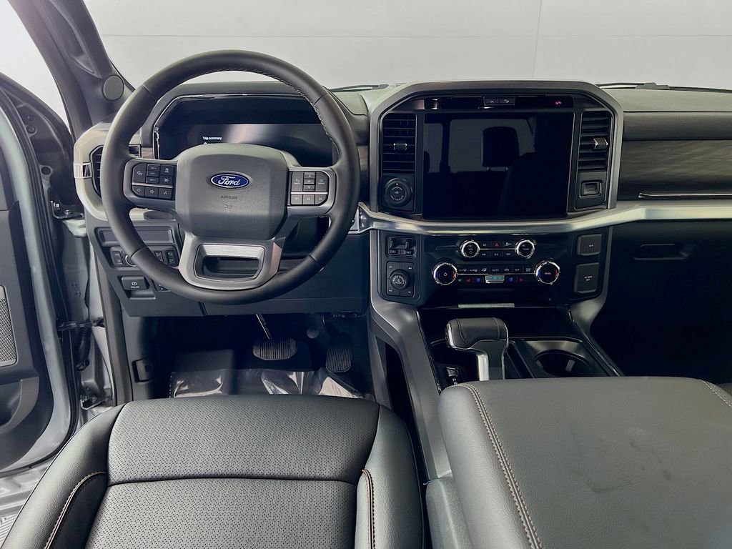 New 2025 Ford F150 Lariat w/ Equipment Group 501A Mid image 26