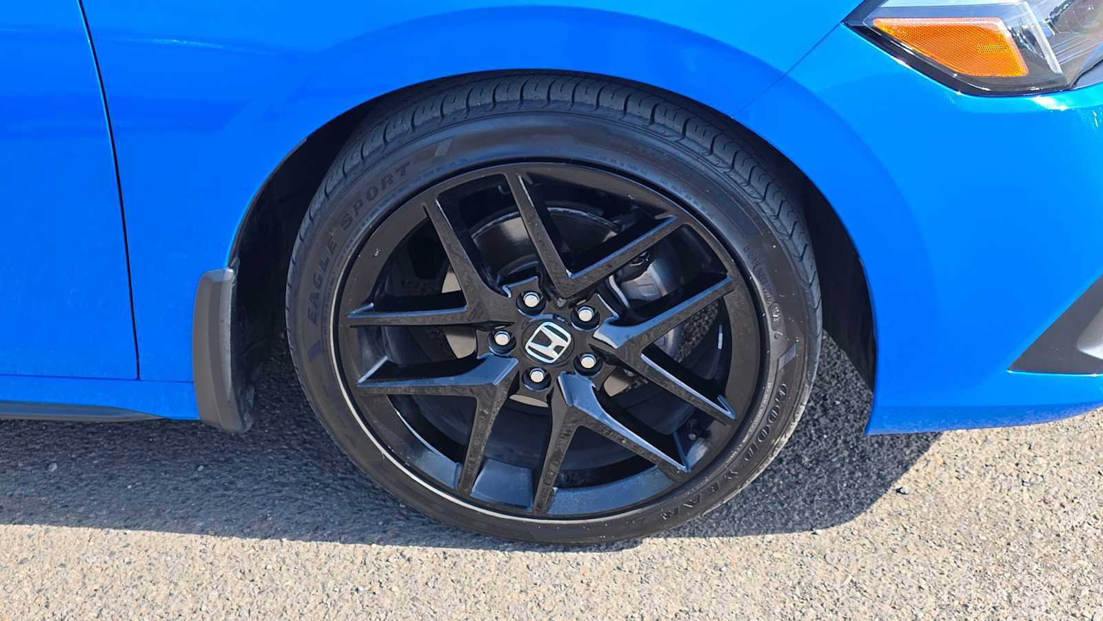 Used 2023 Honda Civic Sport image 11