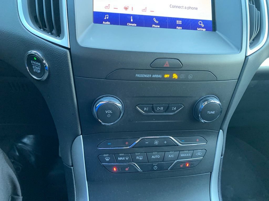 Used 2020 Ford Edge SEL w/ Cold Weather Package AWD/4WD image 14