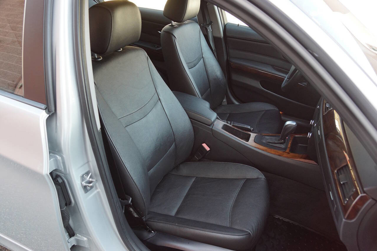 Used 2011 BMW 328i xDrive Sedan image 39