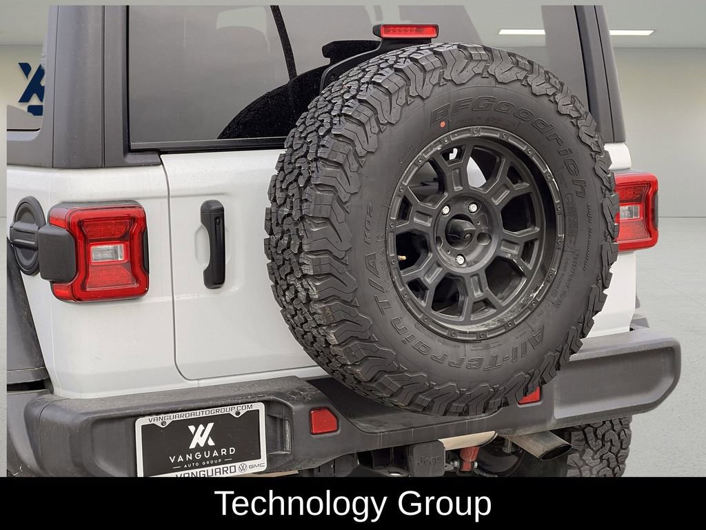 Used 2024 Jeep Wrangler Unlimited Rubicon w/ Technology Group image 7
