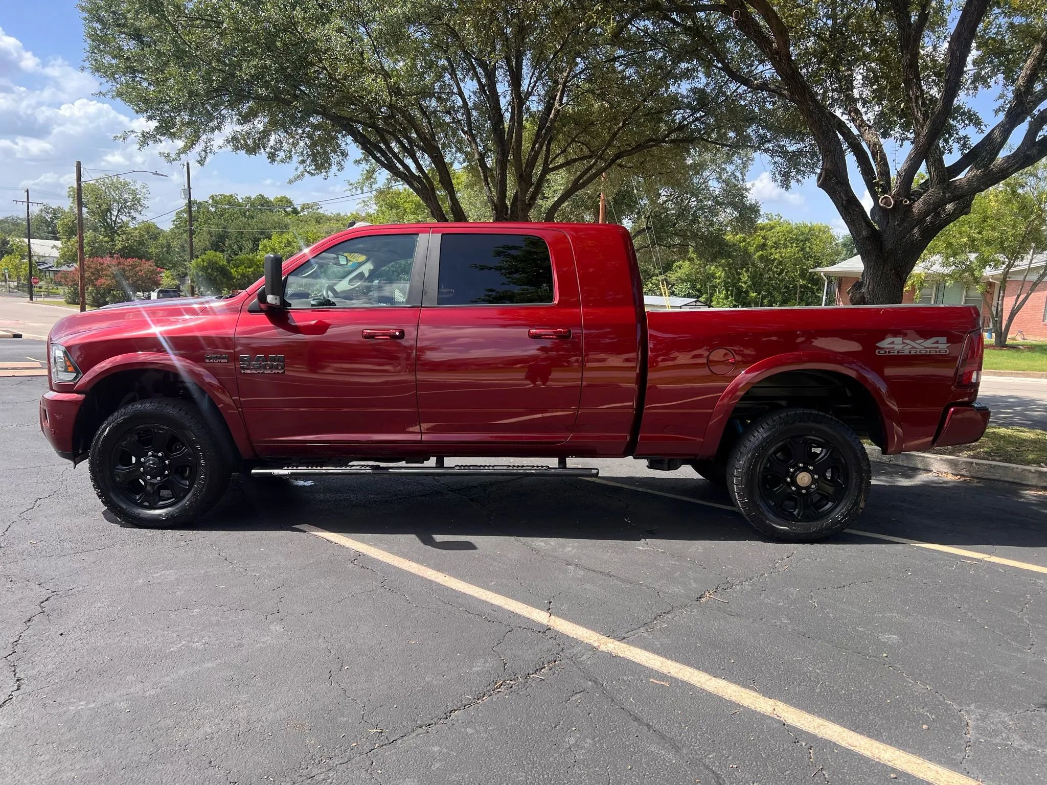 Used 2018 RAM 2500 Laramie w/ Sport Appearance Group image 8