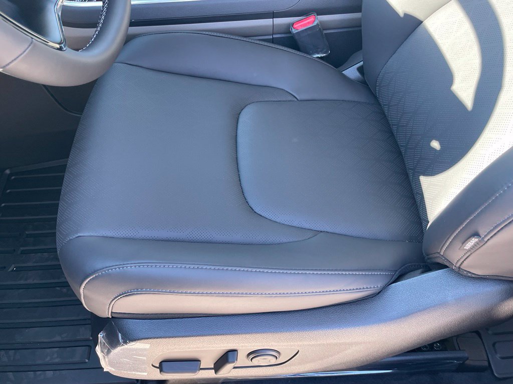 New 2027 Kia Carnival EX FWD image 22