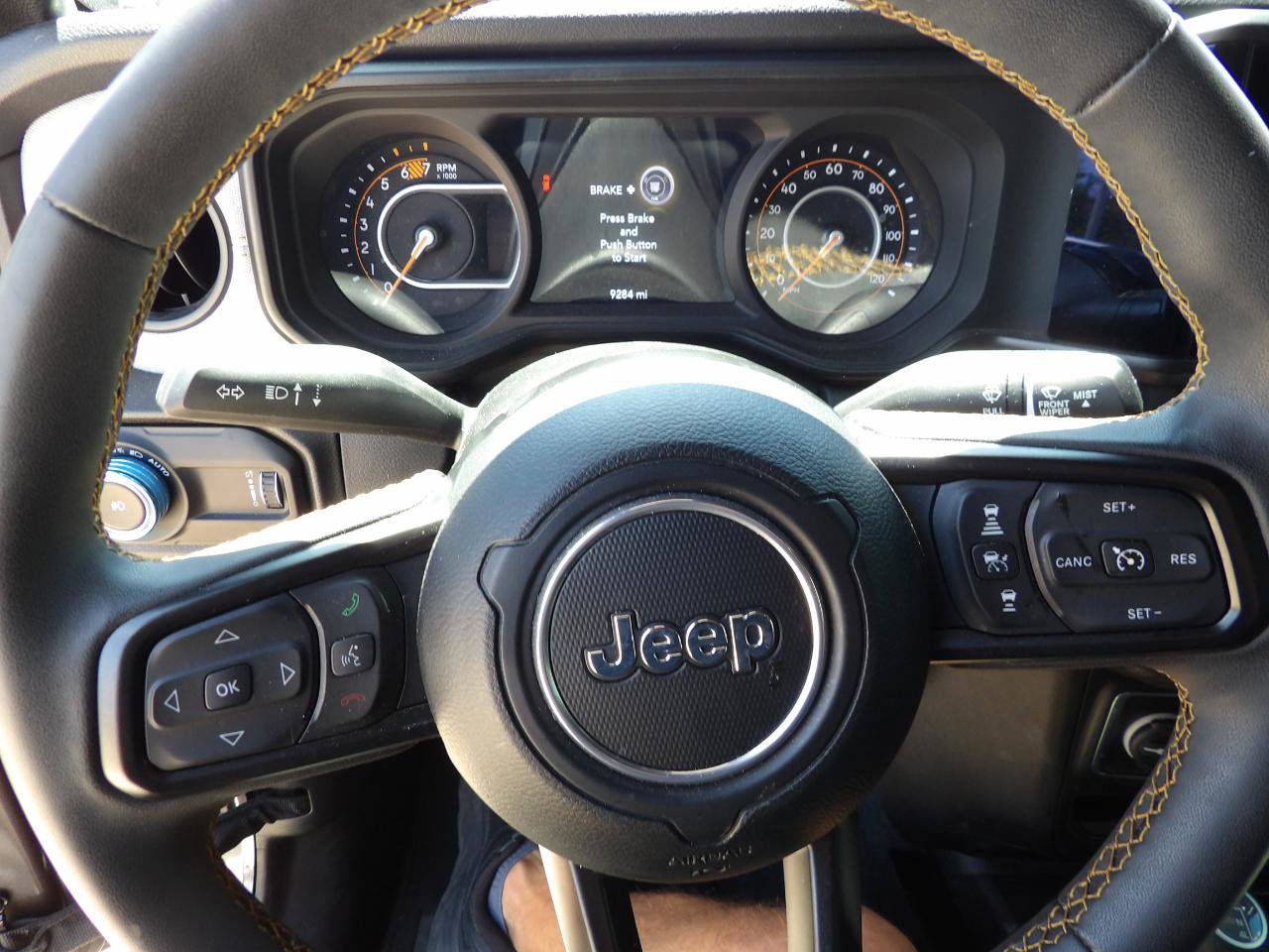 Used 2024 Jeep Wrangler Unlimited Sport image 15