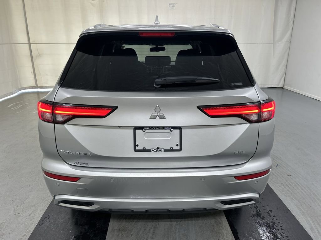Used 2022 Mitsubishi Outlander SEL AWD/4WD image 22