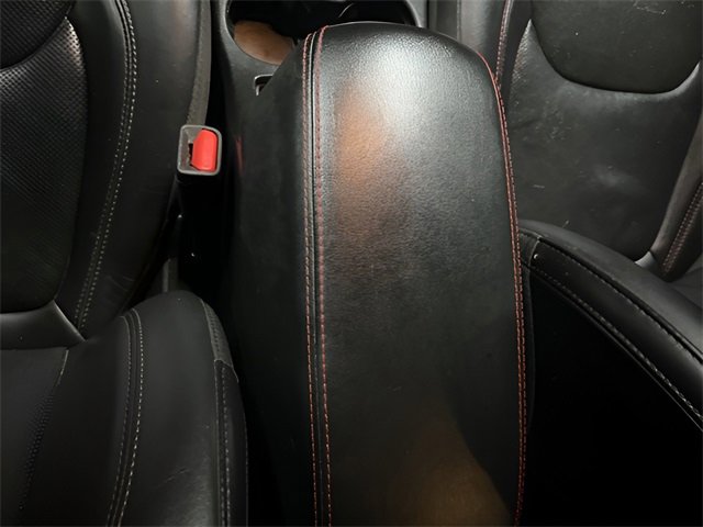 Used 2019 Jeep Cherokee Trailhawk image 16