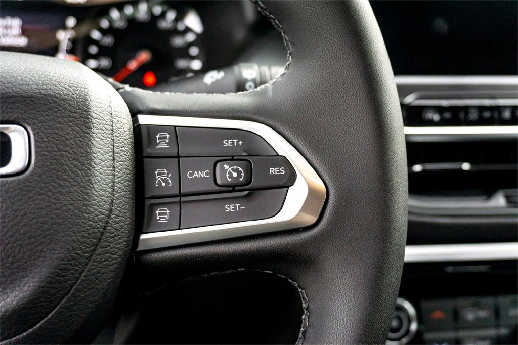 New 2026 Jeep Compass Latitude image 14
