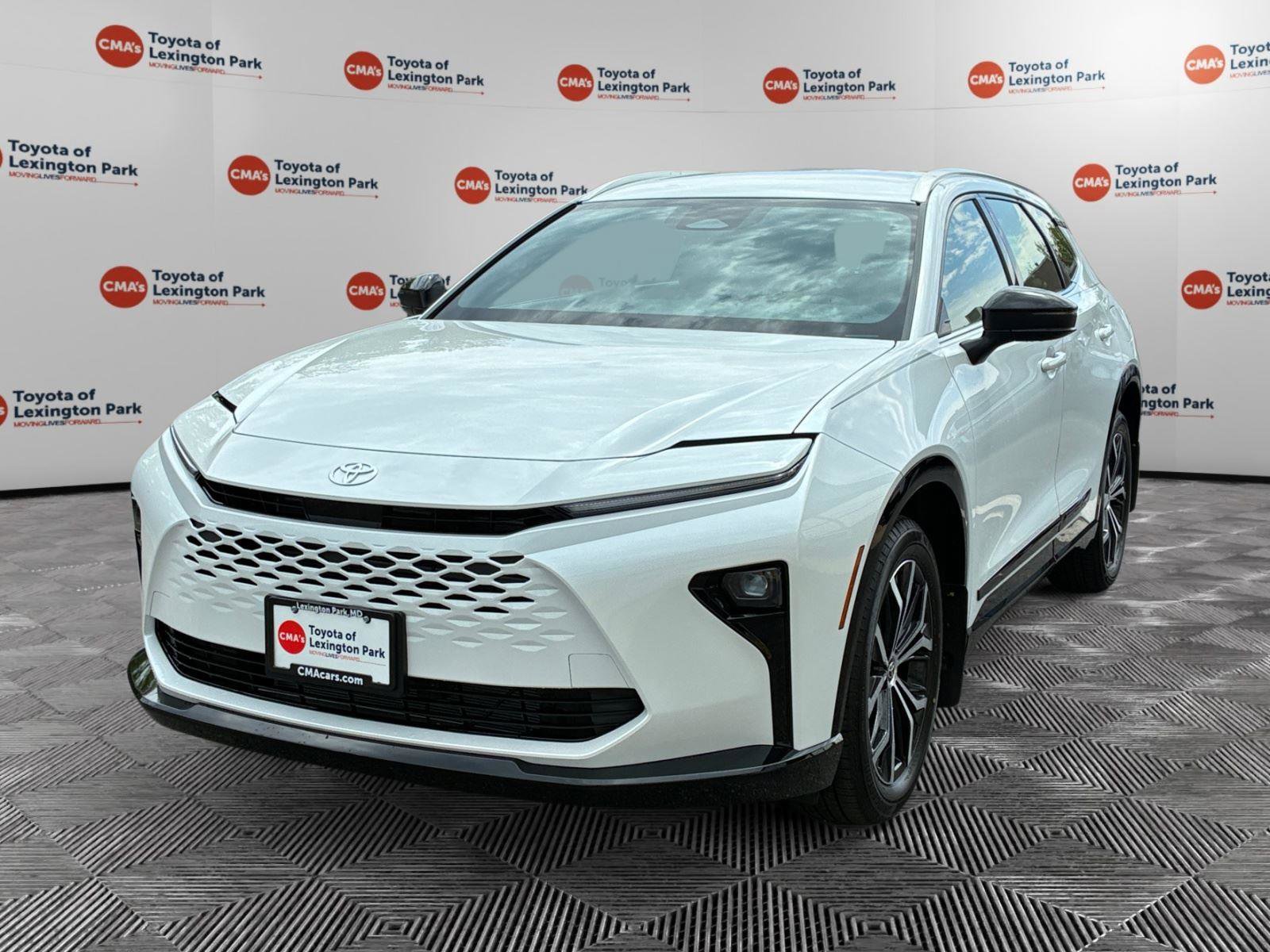 New 2026 Toyota Crown Signia AWD/4WD image 3