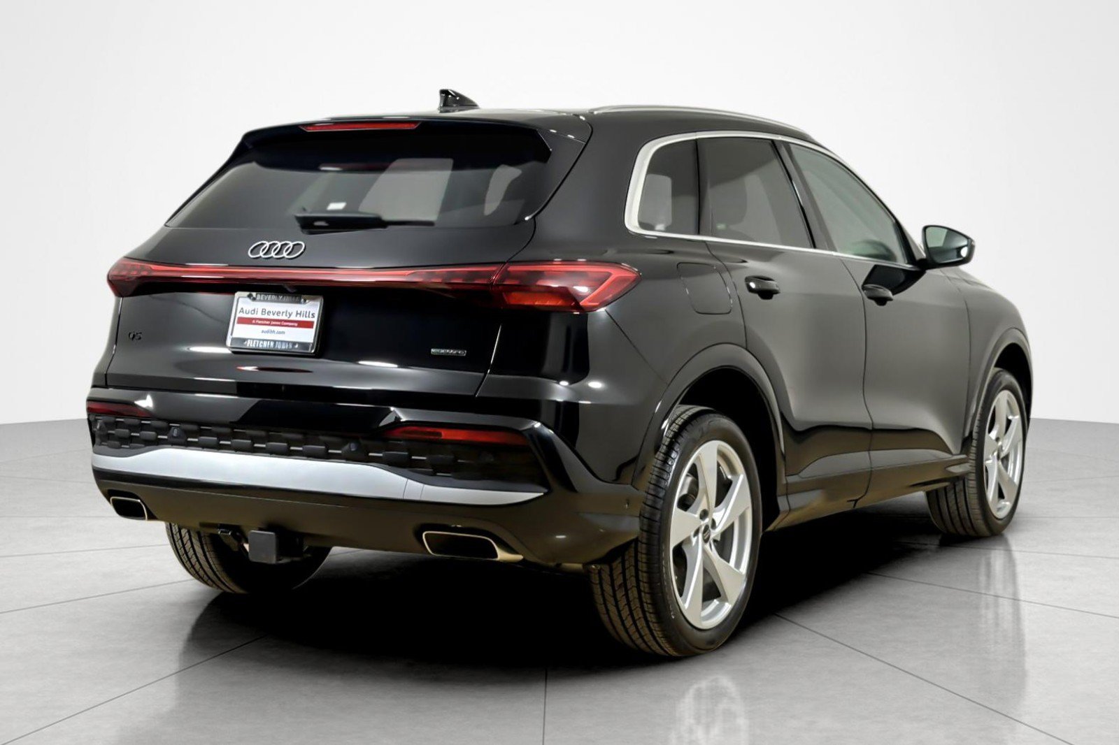 Used 2025 Audi Q5 Premium Plus w/ Premium Plus AWD/4WD image 5