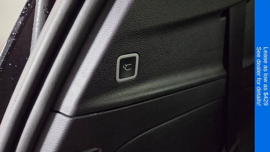 New 2026 Chrysler Pacifica Select FWD image 11