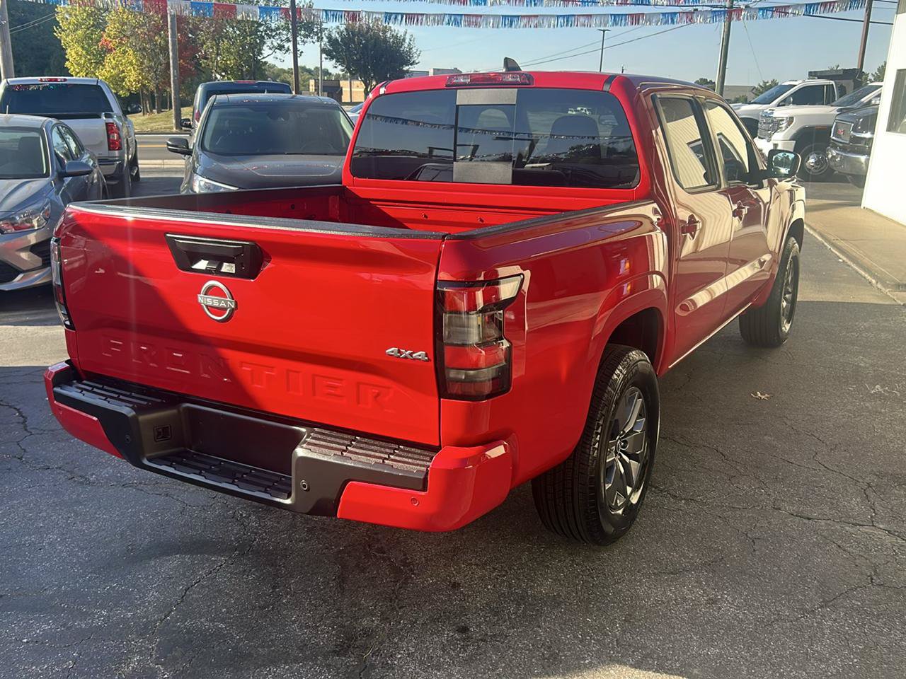 Used 2026 Nissan Frontier SV AWD/4WD image 6