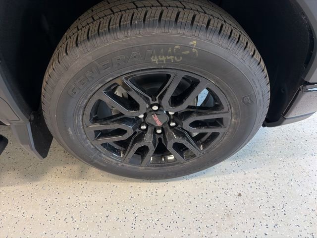 New 2026 GMC Sierra 1500 Elevation image 13