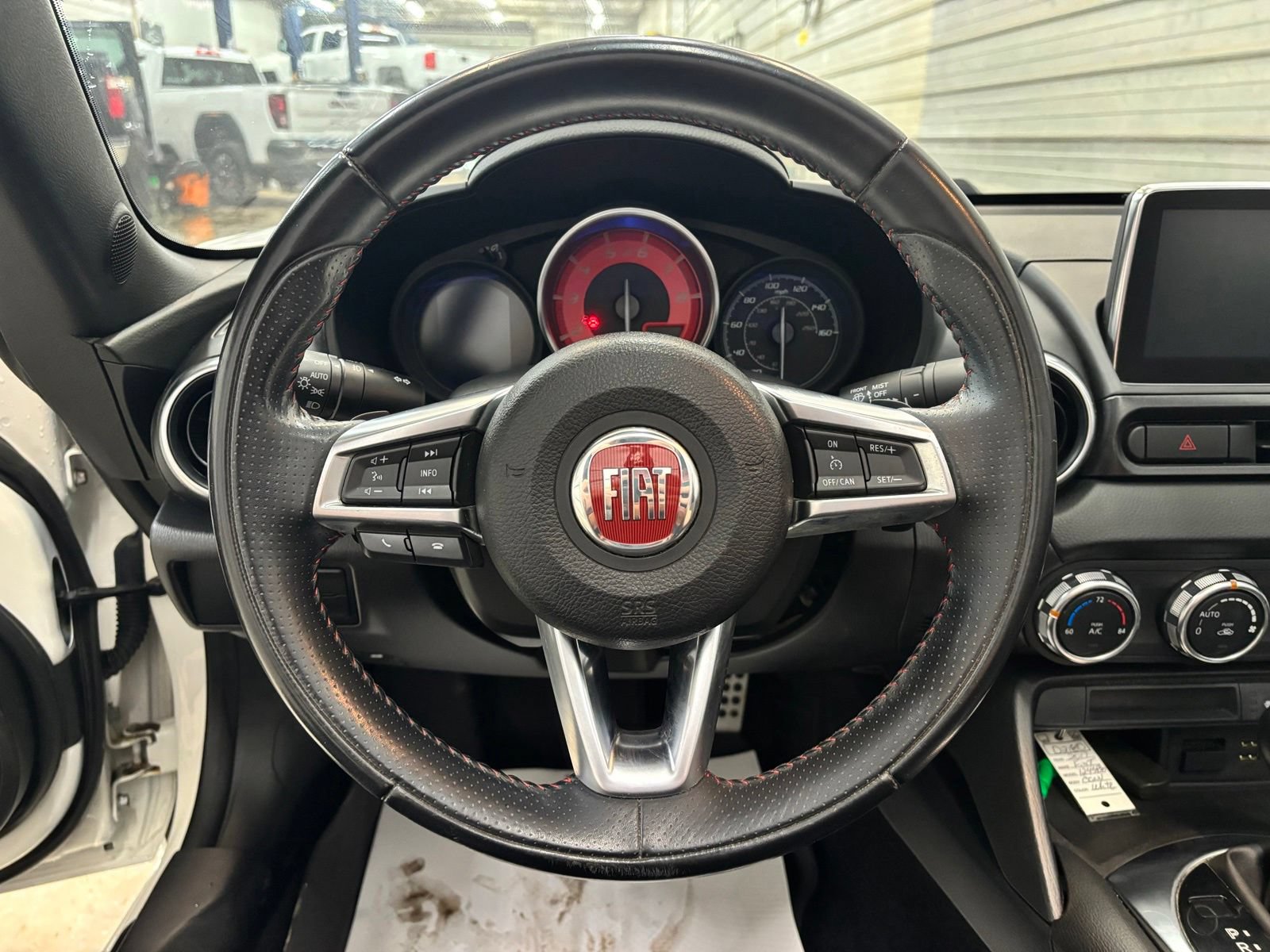 Used 2017 FIAT 124 Spider Abarth RWD image 17