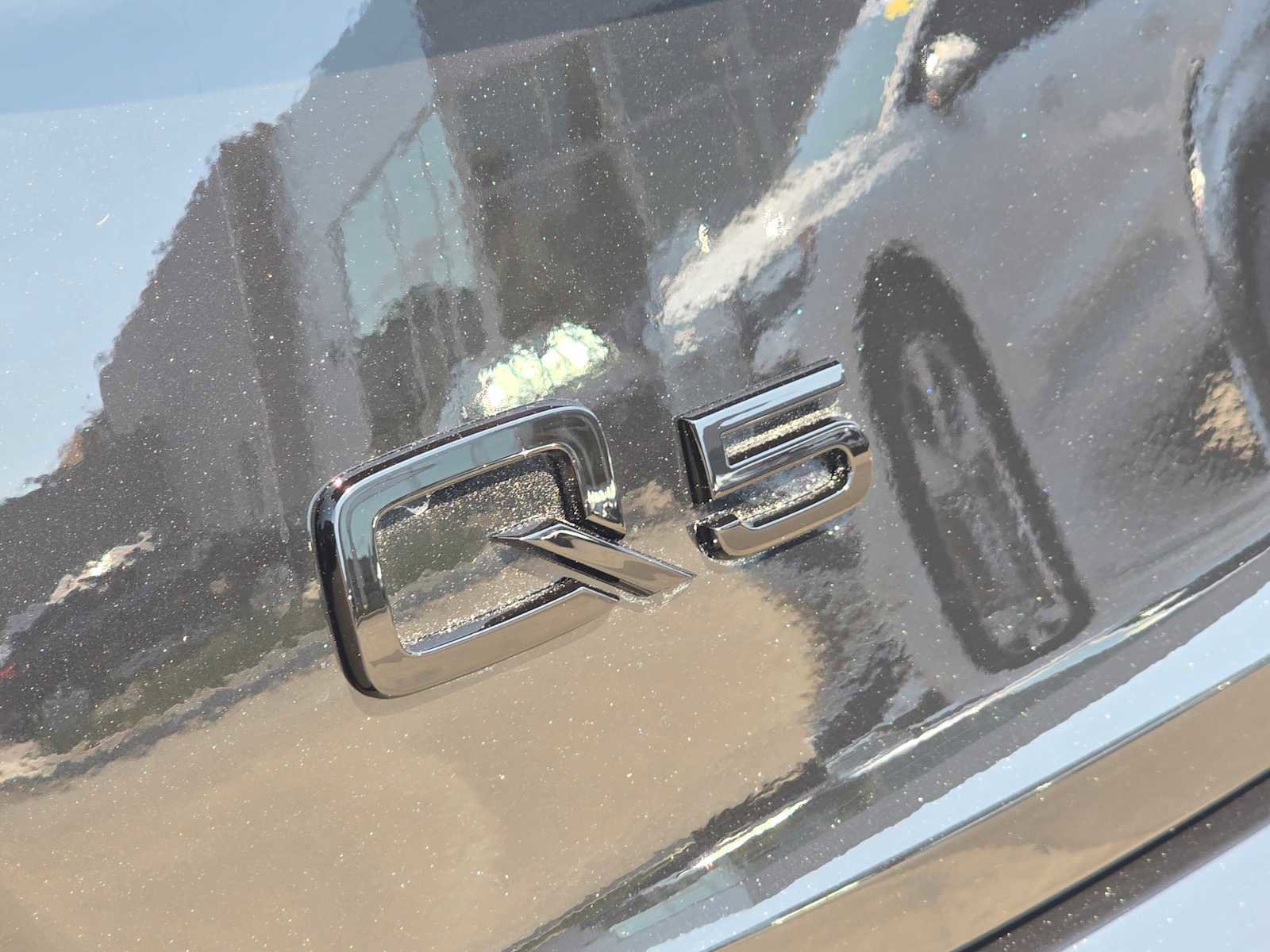 New 2025 Audi Q5 e Premium Plus image 14