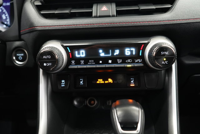 Used 2024 Toyota RAV4 SE w/ Weather & Moonroof Package AWD/4WD image 31