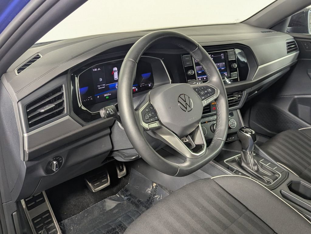 Used 2024 Volkswagen Jetta Sport FWD image 11