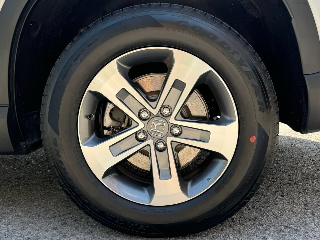 Used 2025 Honda Pilot EX-L image 10