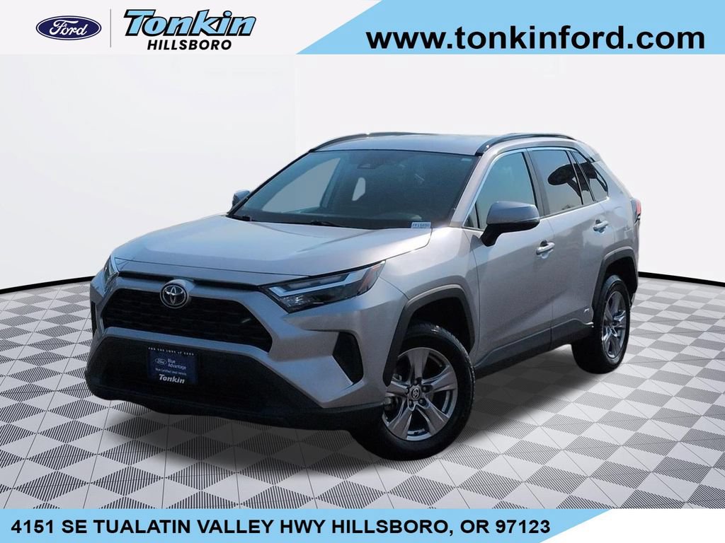 Used 2024 Toyota RAV4 LE AWD/4WD image 1