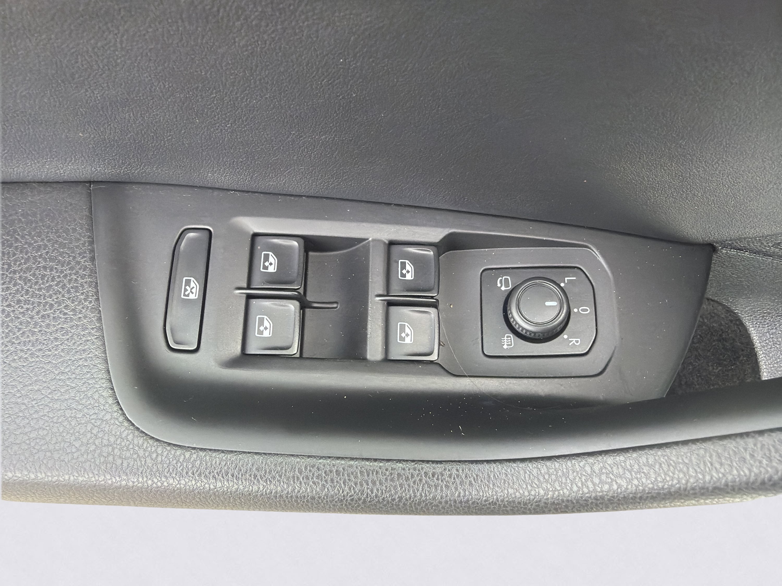 Used 2020 Volkswagen Arteon SEL Premium AWD/4WD image 21
