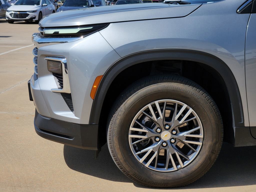 Used 2024 Chevrolet Traverse LT image 10