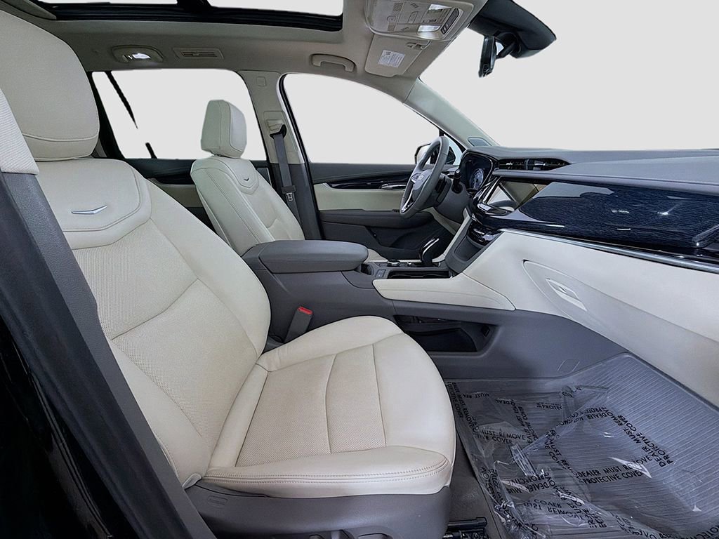 Used 2024 Cadillac XT6 Premium Luxury w/ Technology Package image 27