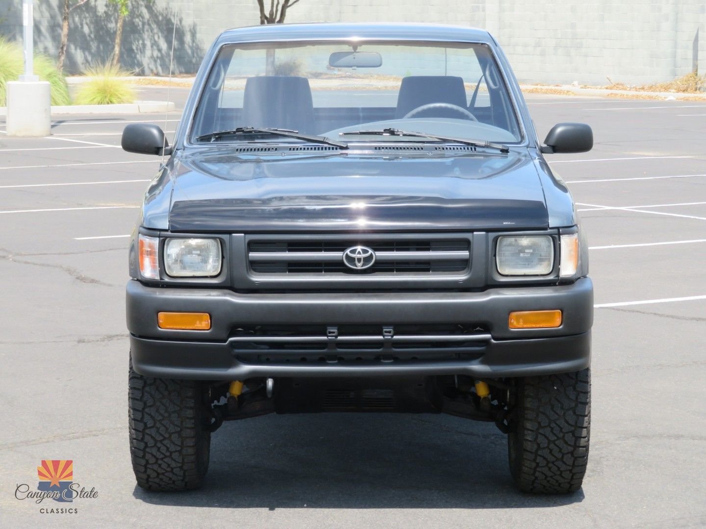 Used 1992 Toyota Pickup Deluxe AWD/4WD image 31
