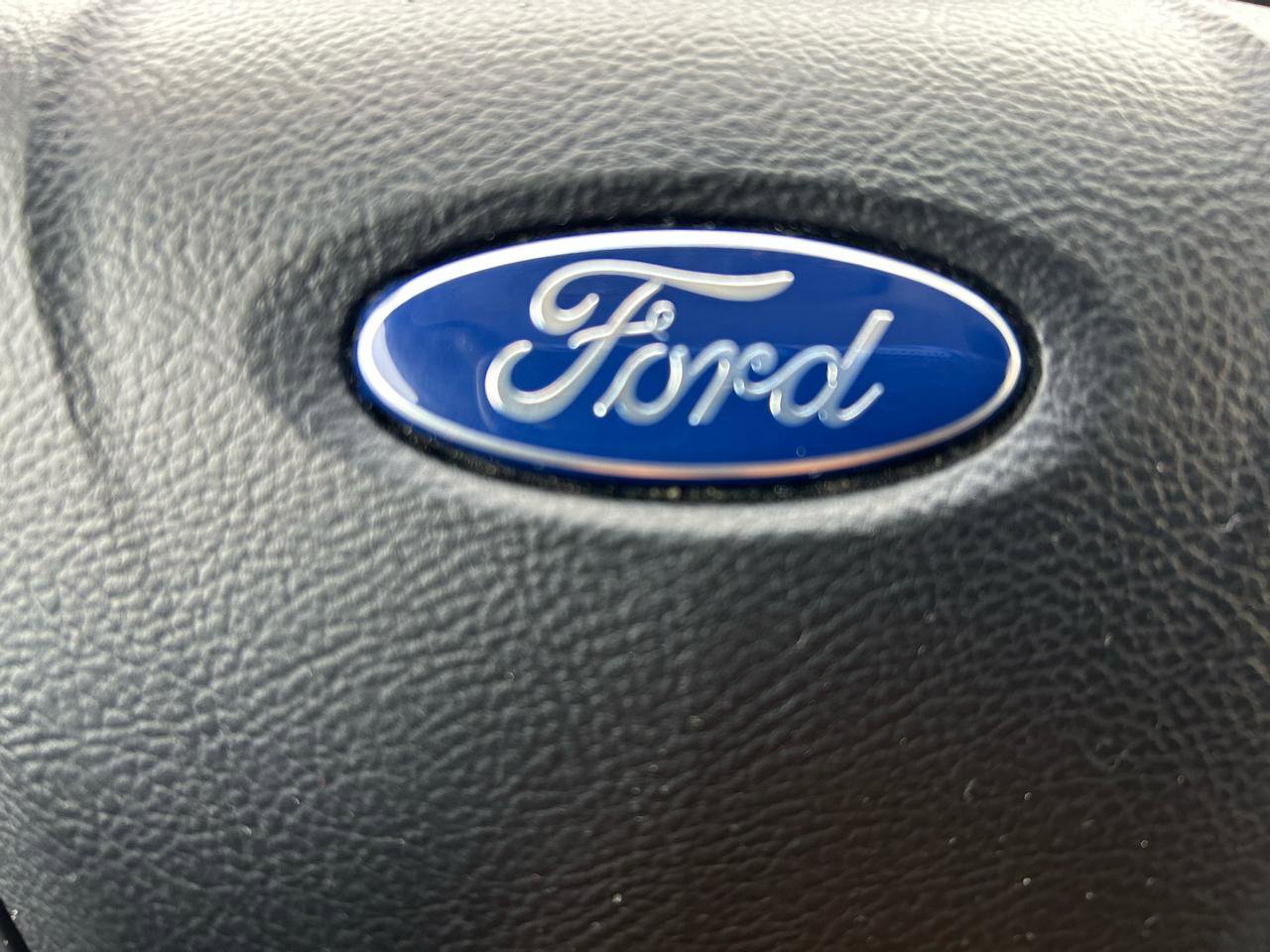 Used 2017 Ford Edge SE AWD/4WD image 19