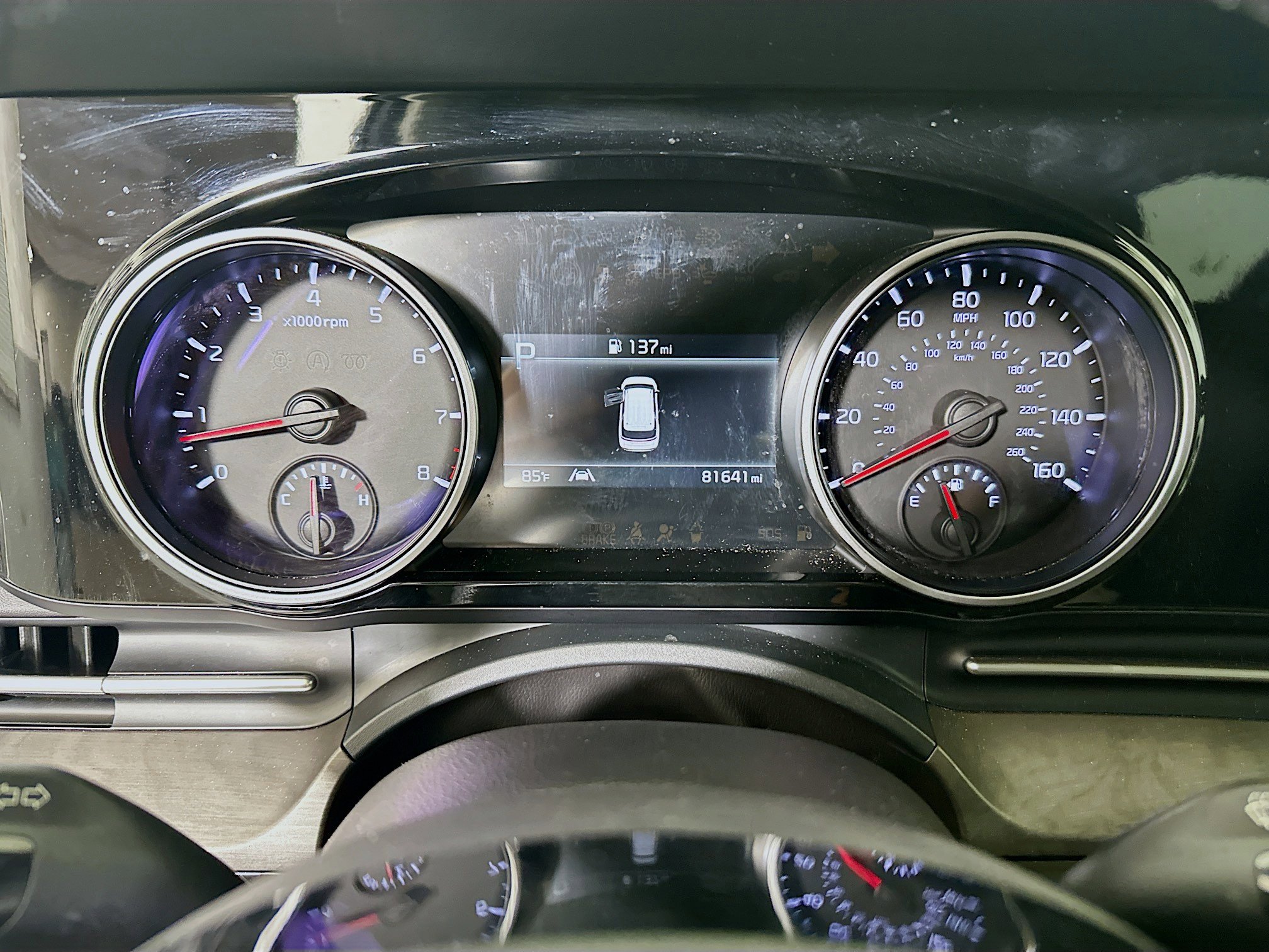 Used 2024 Kia Carnival EX FWD image 19