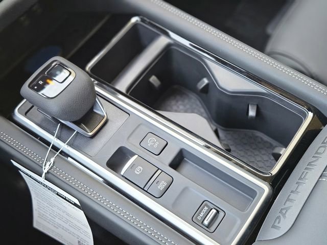 New 2026 Nissan Pathfinder Platinum w/ Cargo Package image 26