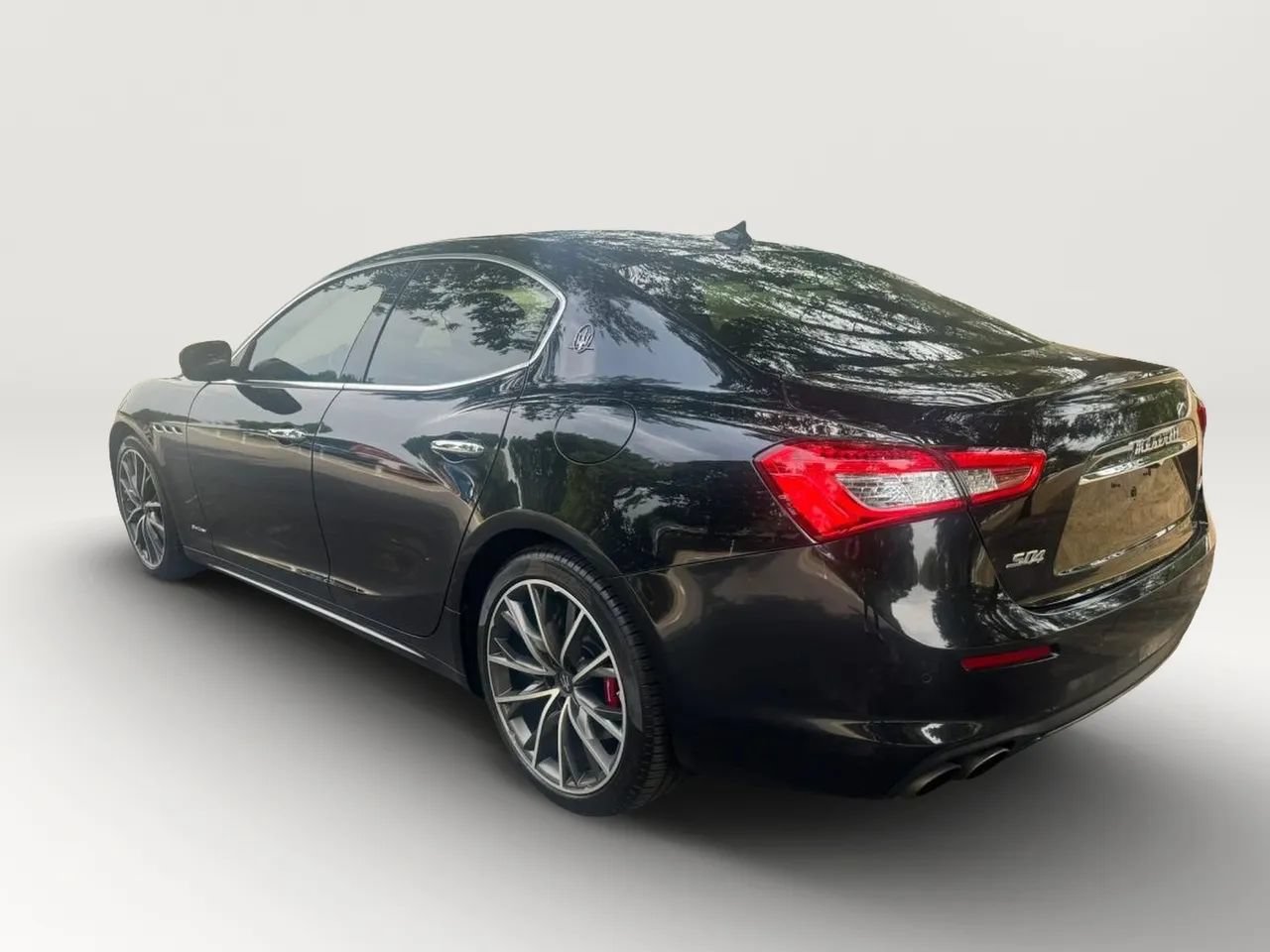 Used 2019 Maserati Ghibli S GranLusso AWD/4WD image 4