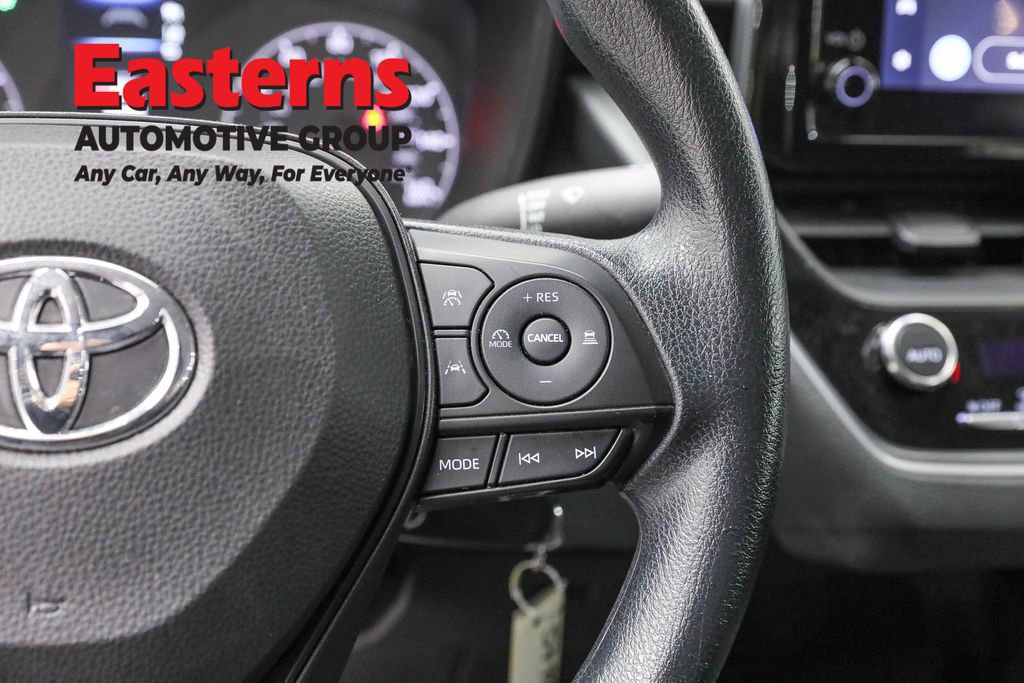 Used 2023 Toyota Corolla LE image 16