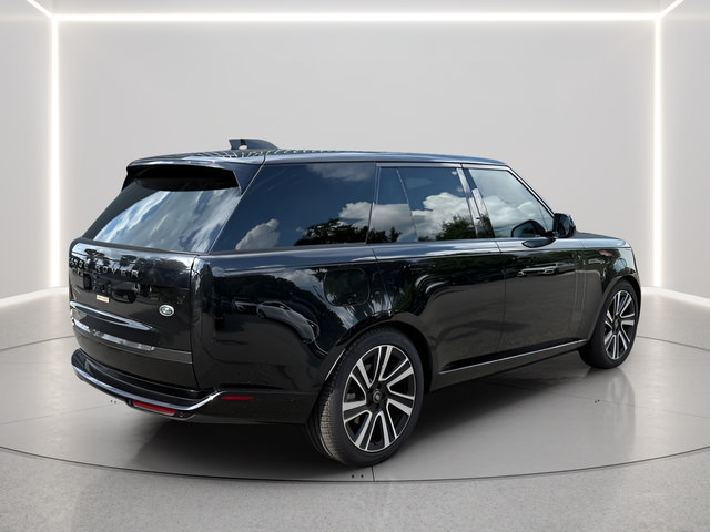 Used 2023 Land Rover Range Rover SE AWD/4WD image 5