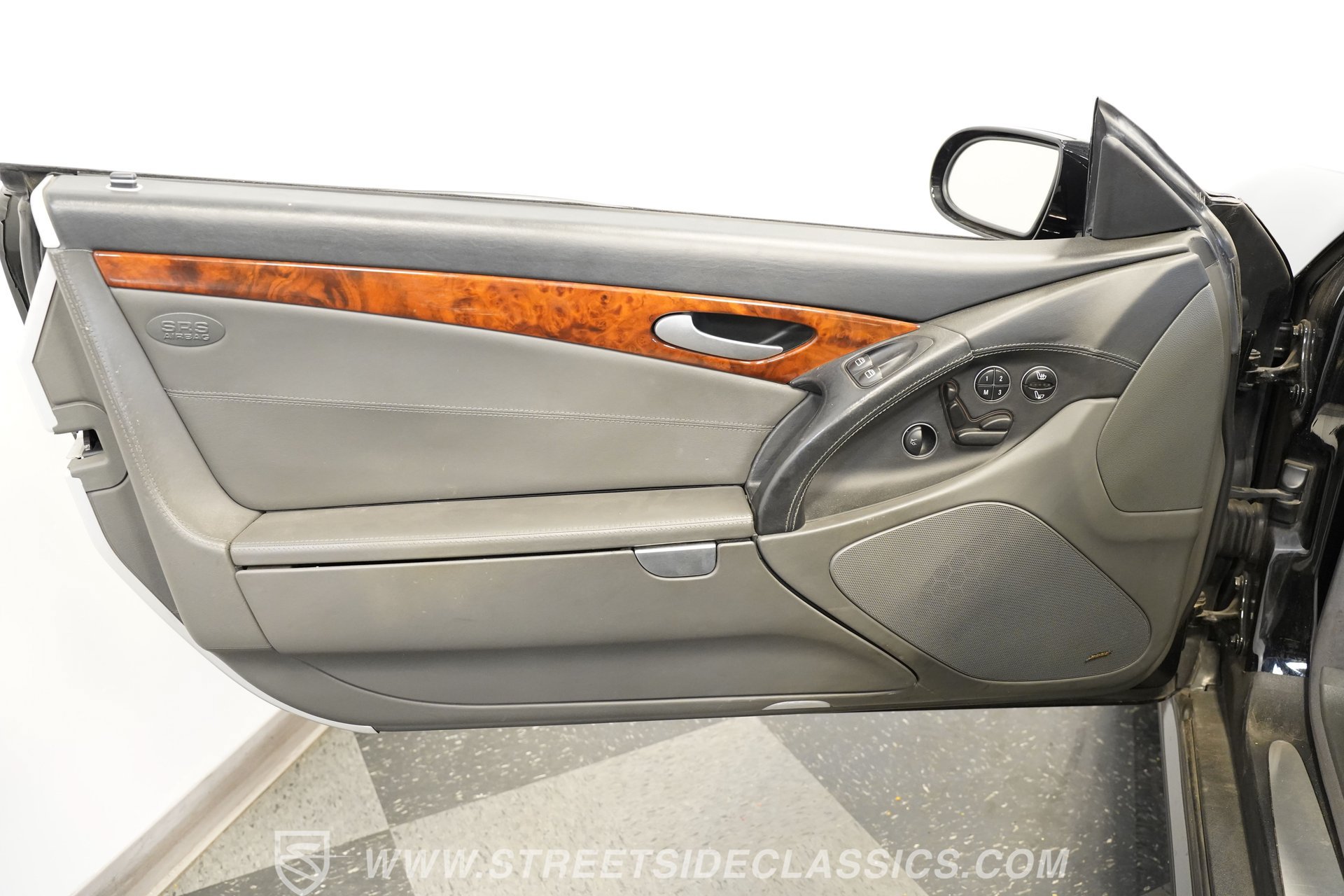 Used 2005 Mercedes-Benz SL 65 AMG image 36