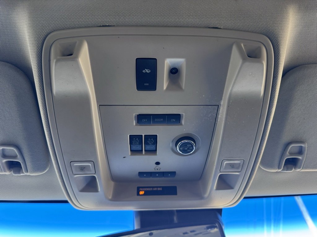 Used 2016 GMC Yukon XL Denali w/ Open Road Package image 21