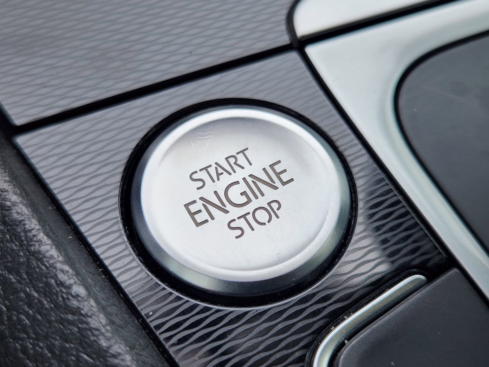 Used 2017 Volkswagen GTI Autobahn image 22