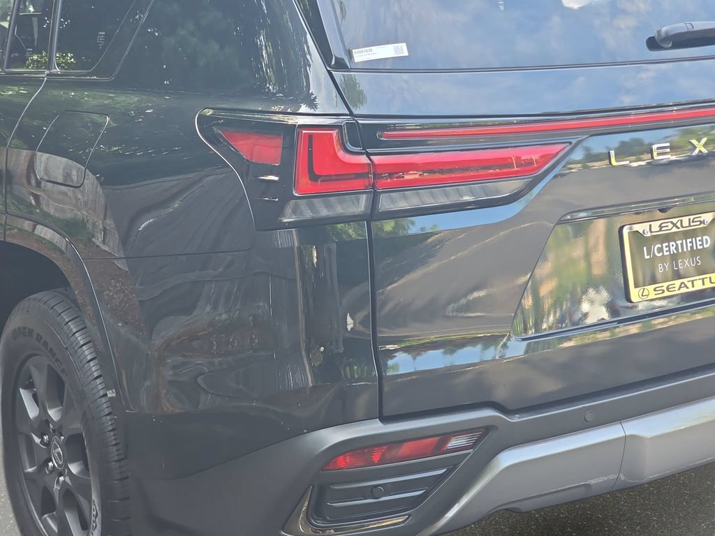 Certified 2024 Lexus LX 600 4WD w/ Appearance Package image 36