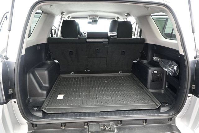 Used 2022 Toyota 4Runner SR5 RWD image 15