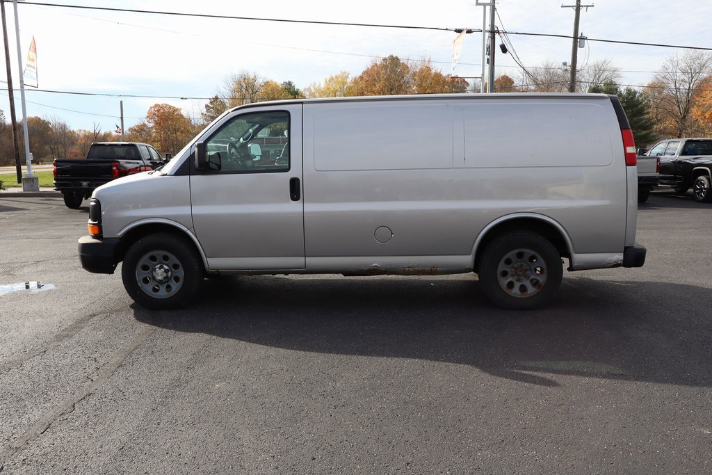 Used 2009 Chevrolet Express 1500 image 18