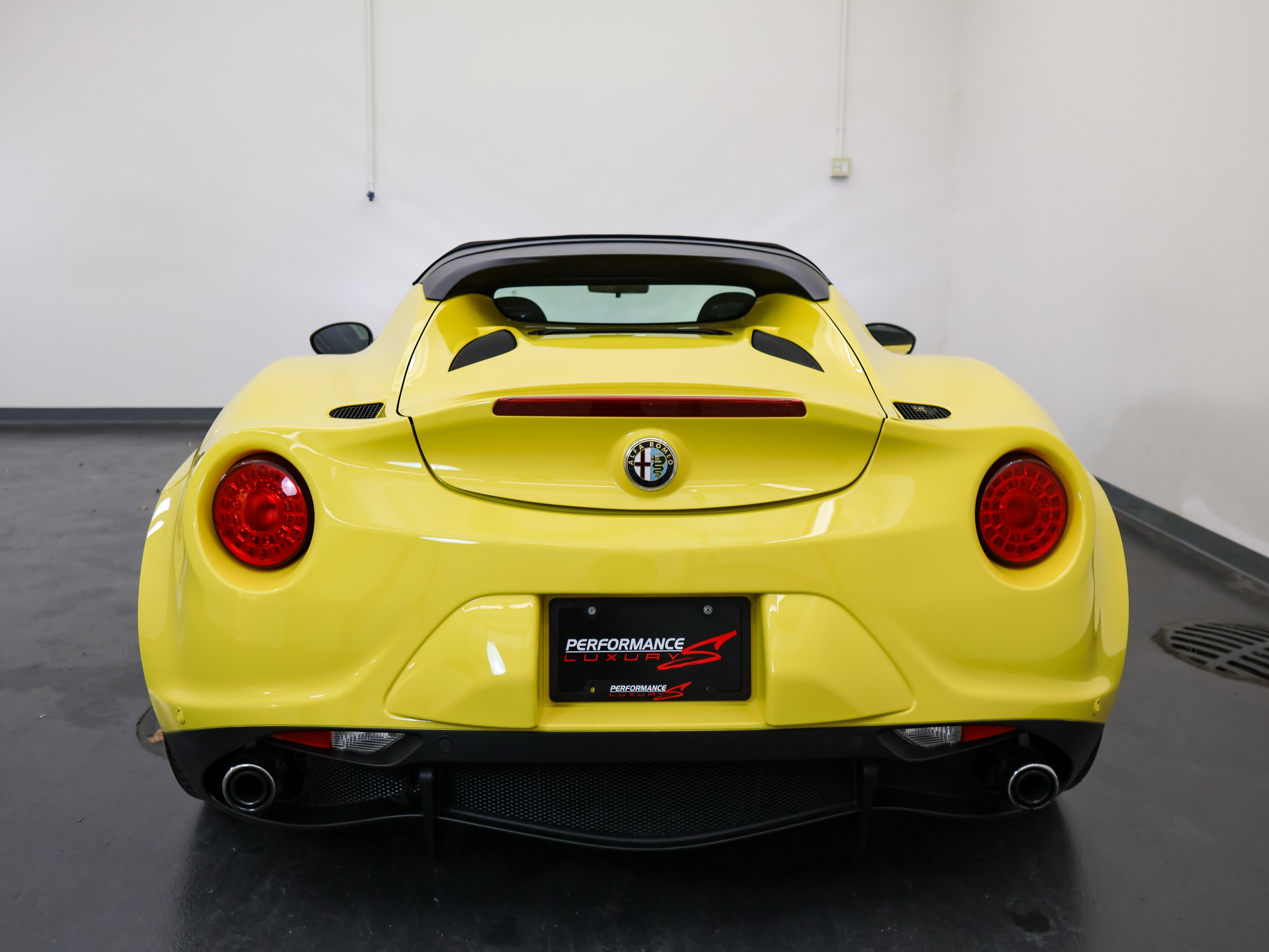 Used 2015 Alfa Romeo 4C Spider w/ Spider Track Package 2 image 4