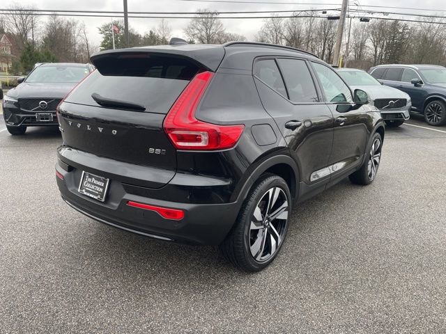 Certified 2024 Volvo XC40 B5 Plus w/ Protection Package Premier image 4