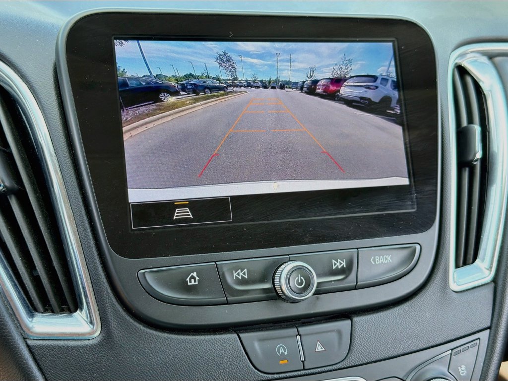 Used 2024 Chevrolet Malibu LT FWD image 14