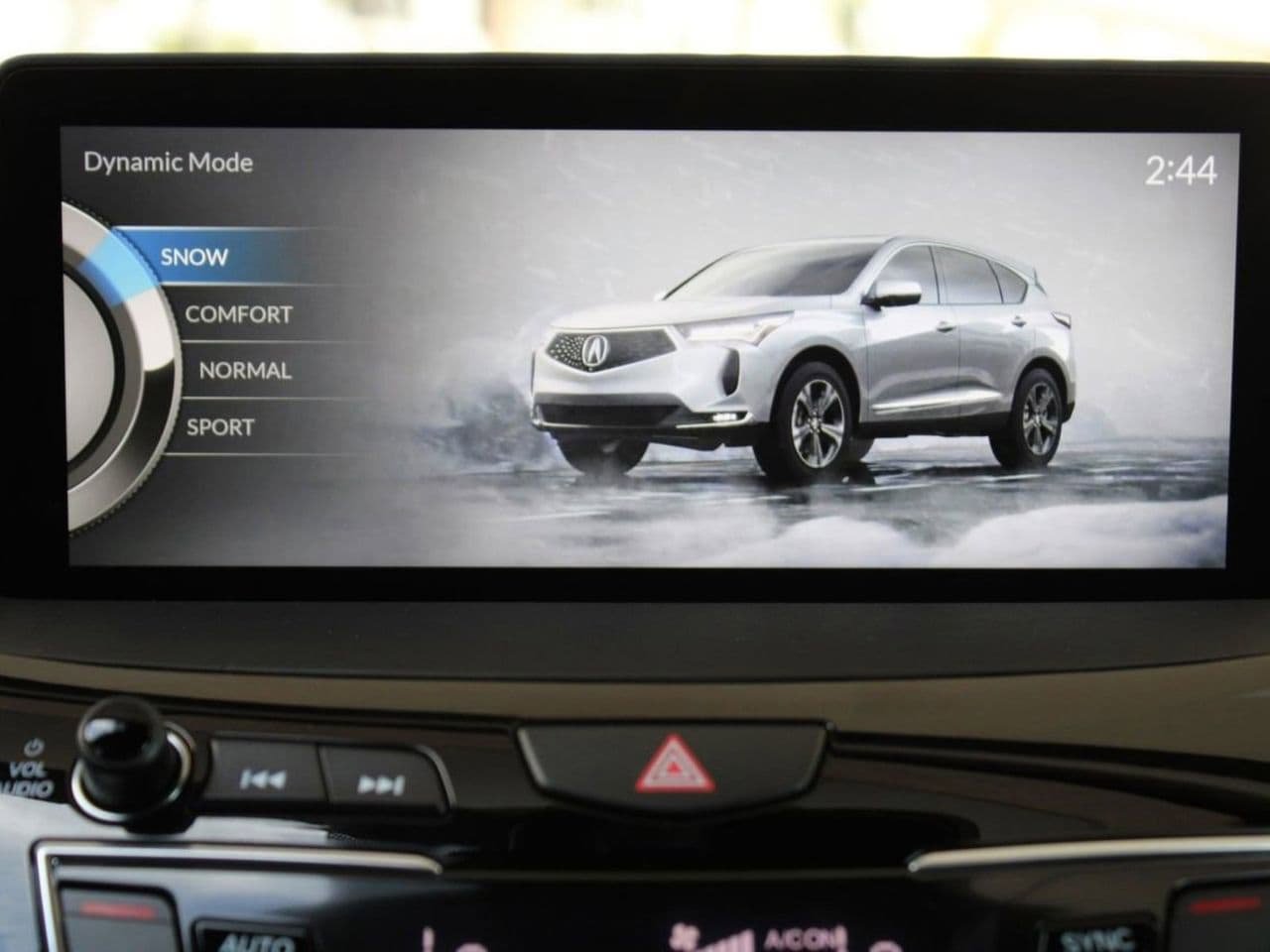 Used 2025 Acura RDX SH-AWD image 27