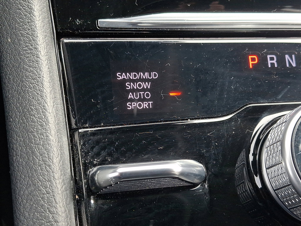Used 2023 Jeep Grand Cherokee Limited image 32