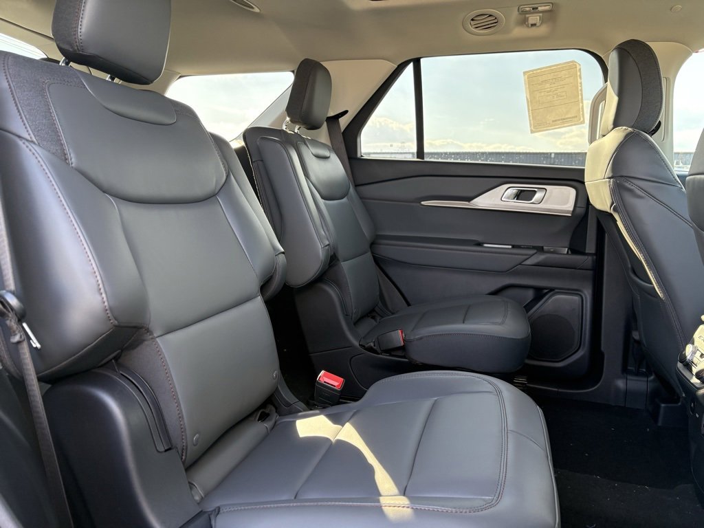 New 2026 Ford Explorer Active image 33