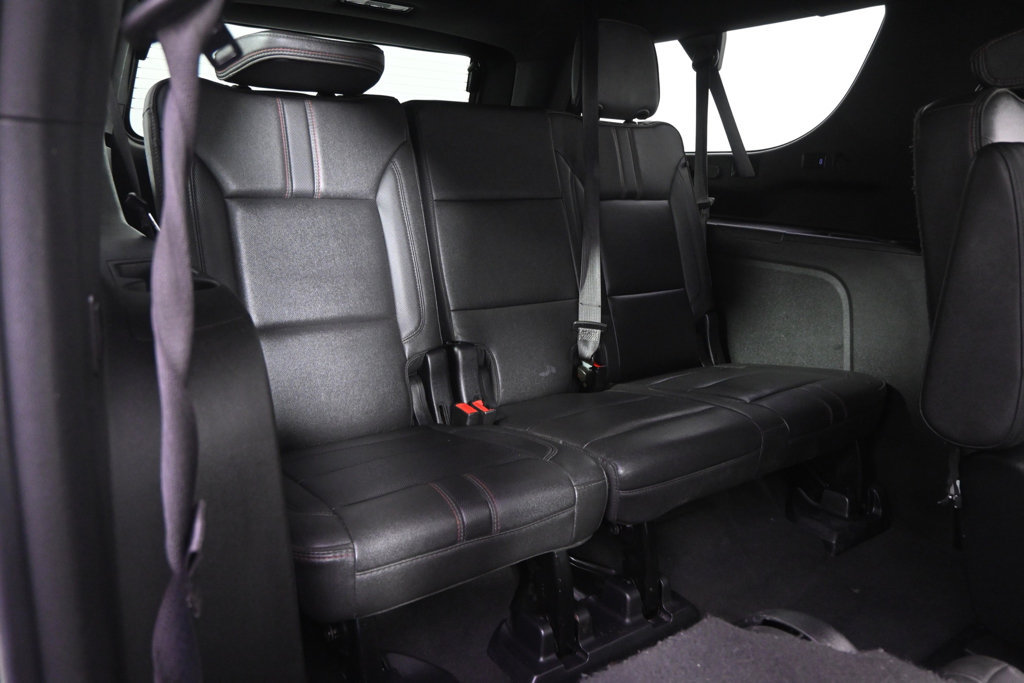 Used 2023 Chevrolet Suburban RST w/ Luxury Package AWD/4WD image 19