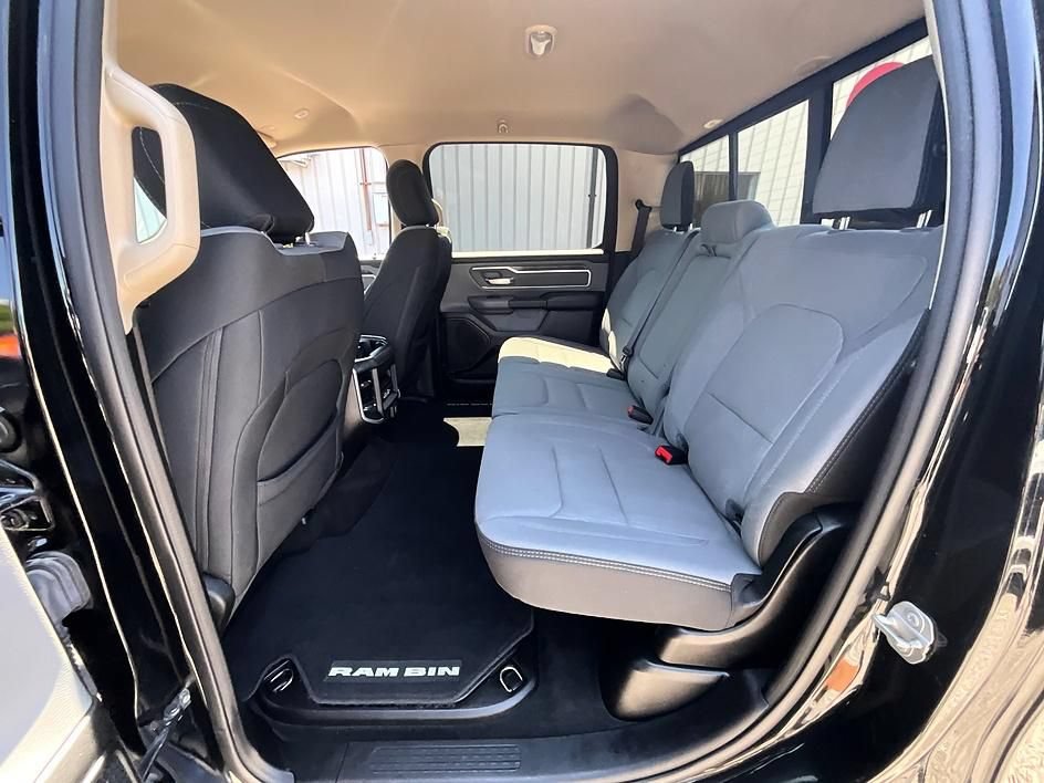 Used 2020 RAM 1500 Big Horn AWD/4WD image 30