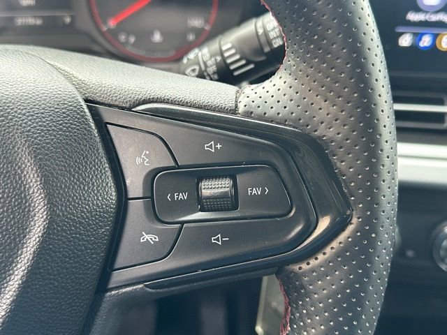 Used 2024 Chevrolet Trax RS w/ Driver Confidence Package image 39