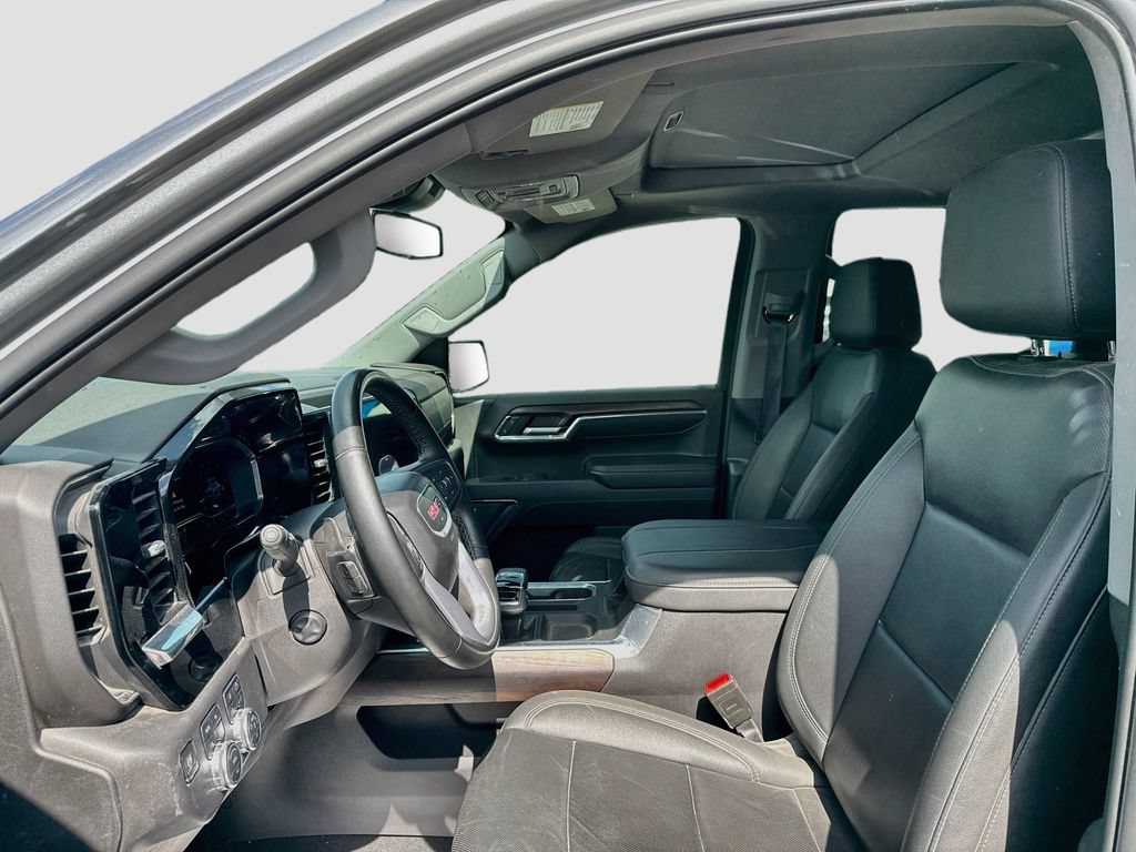 Used 2024 GMC Sierra 1500 SLT AWD/4WD image 11