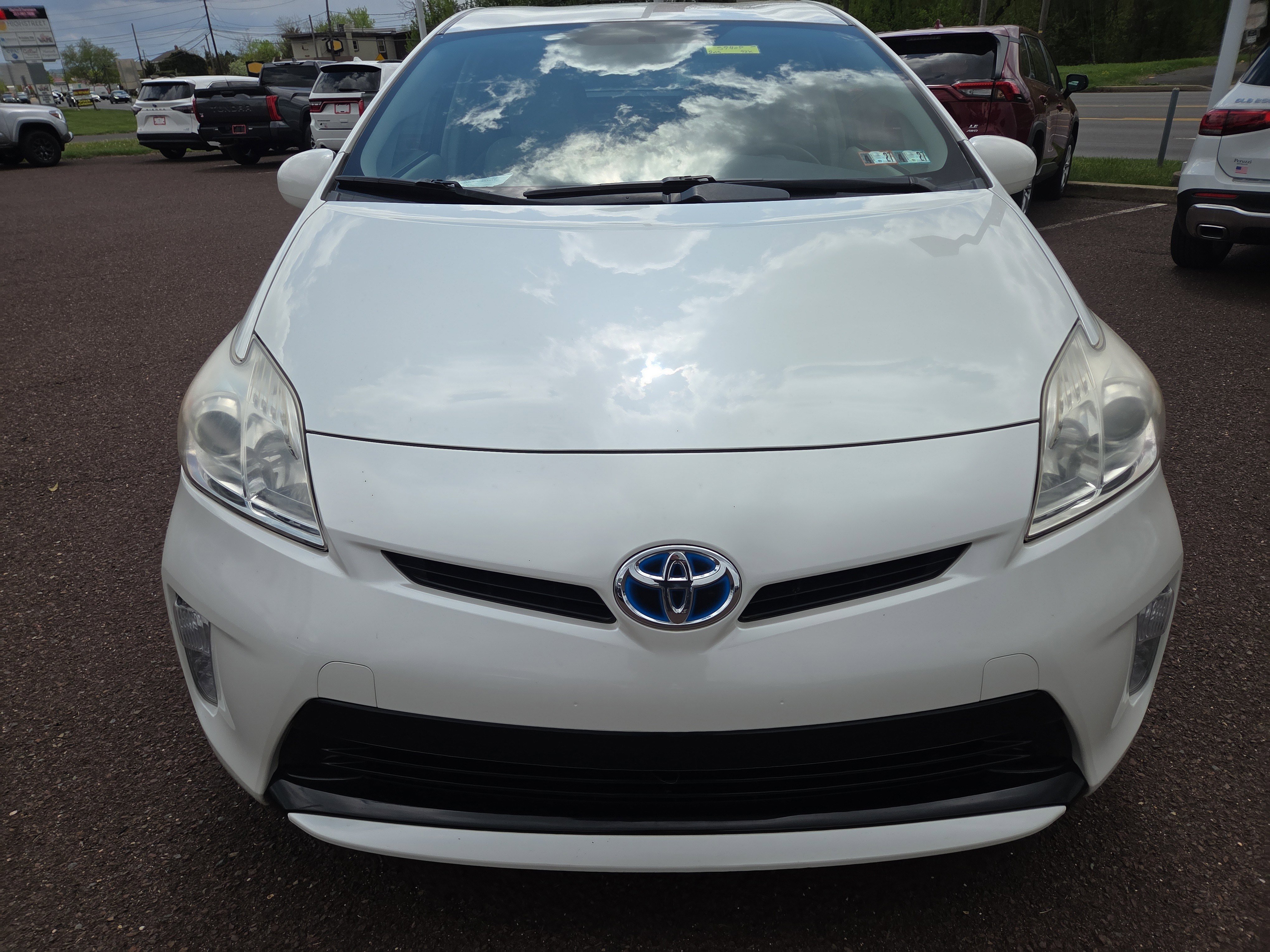 Used 2015 Toyota Prius Two image 8