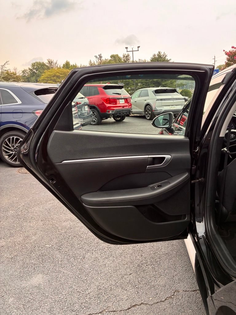 Used 2023 Hyundai Sonata SEL w/ Cargo Package FWD image 22
